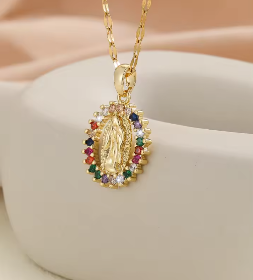 Collar Virgen María Oro 18K ✨ Cadena Devocional Exclusiva ✨