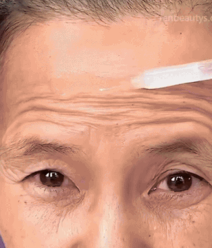 Oxys-La nueva fórmula antiedad que hace la piel más elástica y sin imperfecciones